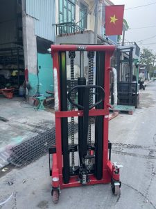 Thiết bị nâng pallet cao thủy lực - tải trọng 1500kg lên cao 2 mét tại Hưng Việt