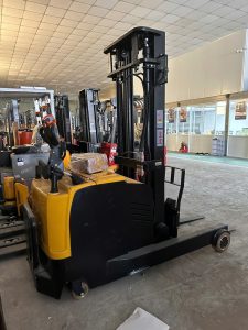 Thiết bị điện stacker có bệ đứng dùng pallet 2 mặt