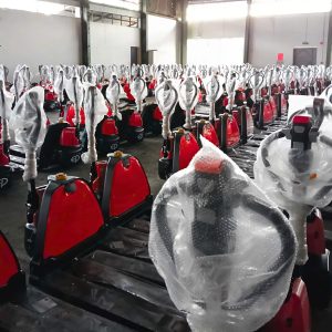 Xe nâng điện thấp 1.5 tấn, 2 tấn giá cực sốc tại Hưng Việt. Liên hệ ngay 0333.755.395 (Zalo)